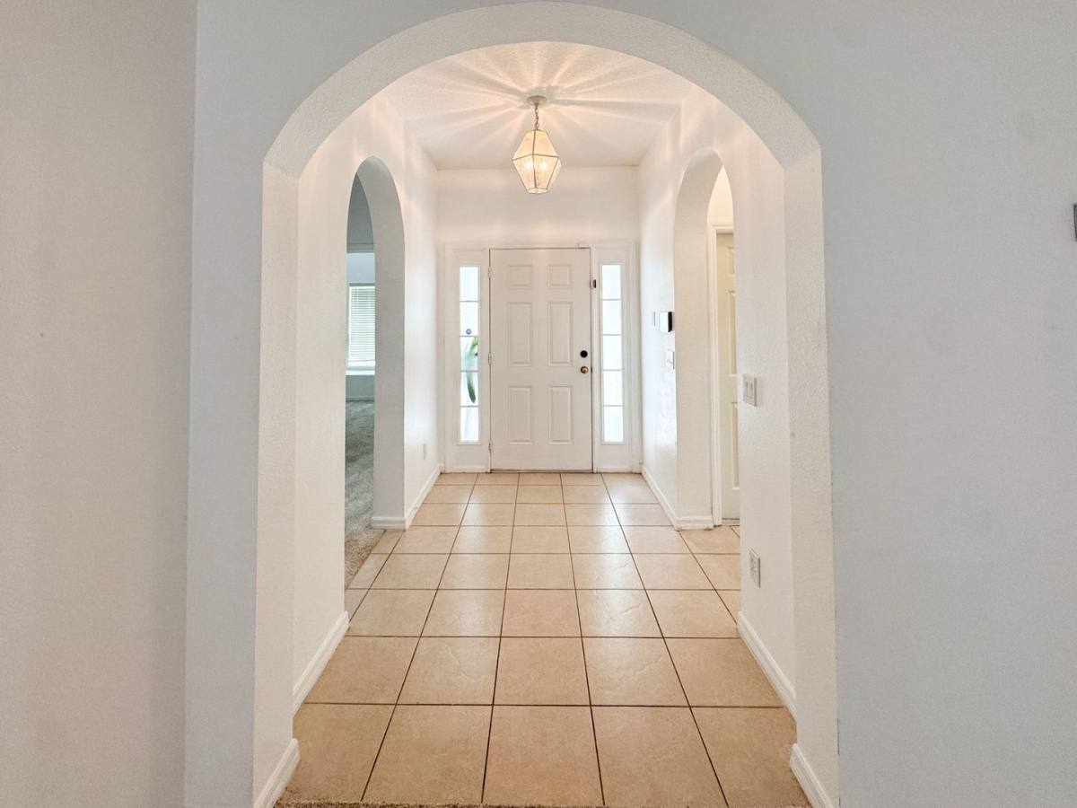 House for rent at 1108 Longville Circle, Tavares, FL 32778