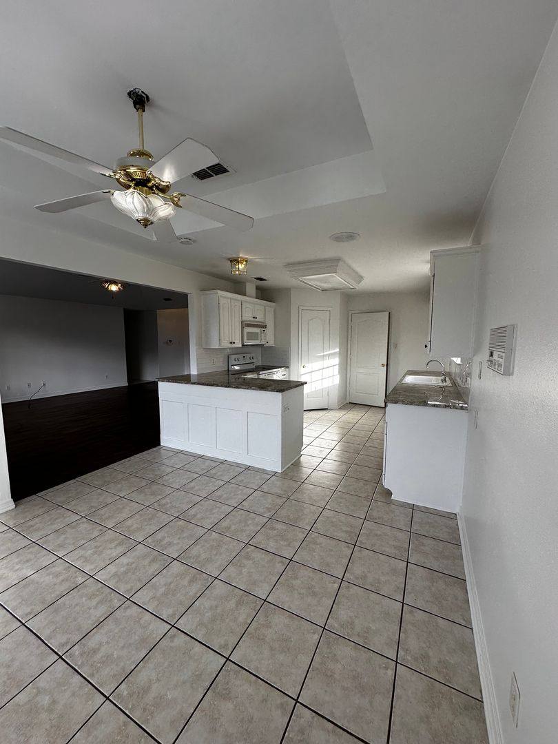 House for rent at 3800 Fern Ridge, Longview, TX 75604