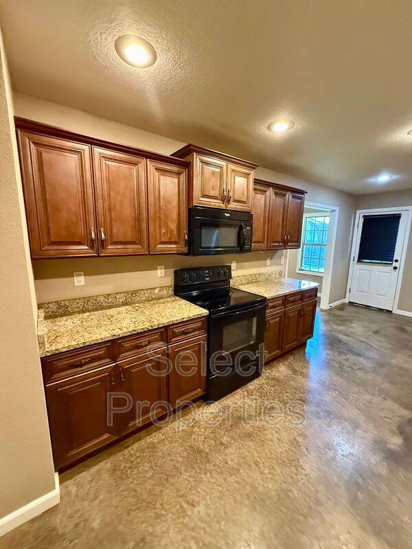 House for rent at 206 S Bernis, Brookland, AR 72417