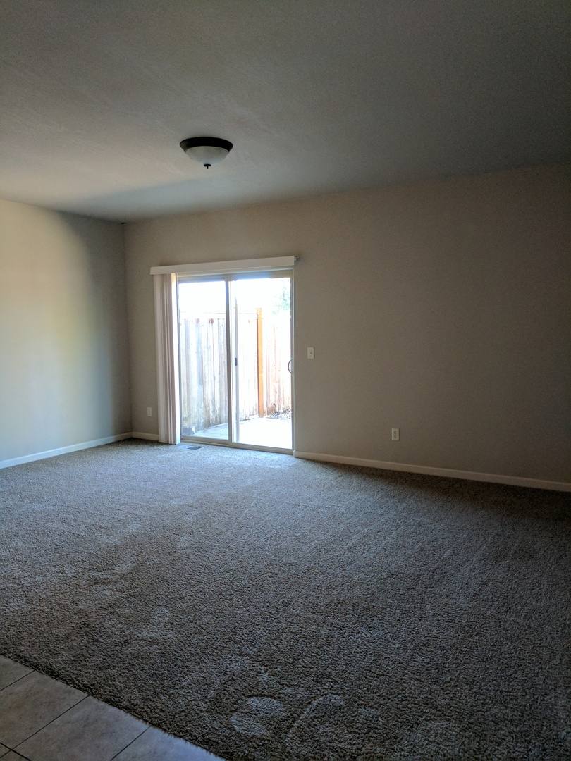 Apartment for rent at 311 - 339 S, Springfield, OR 97478