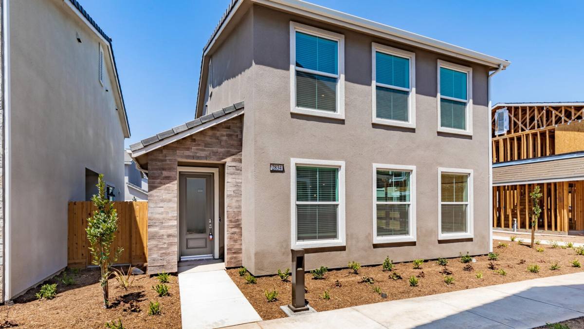 House for rent at 2834 E Tamarind Dr, Fresno, CA 93730