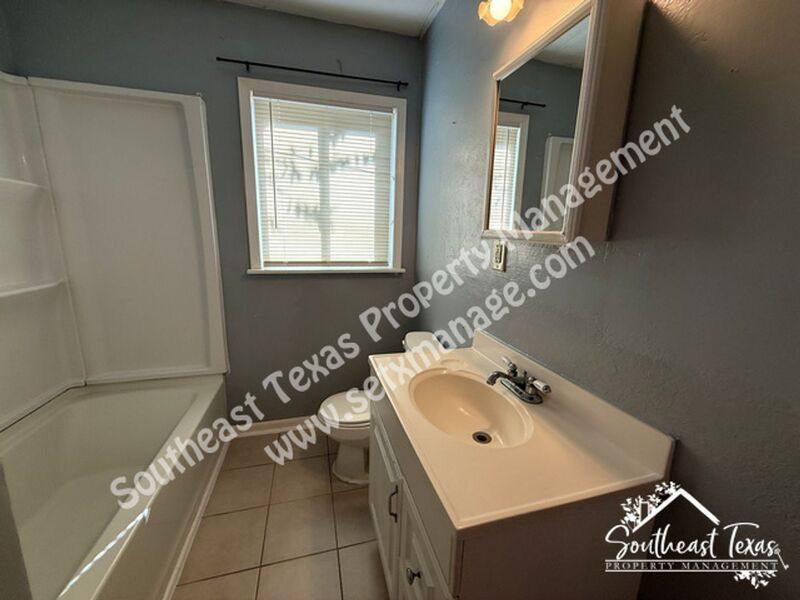 House for rent at 4455 S 5th St, Beaumont, TX 77705