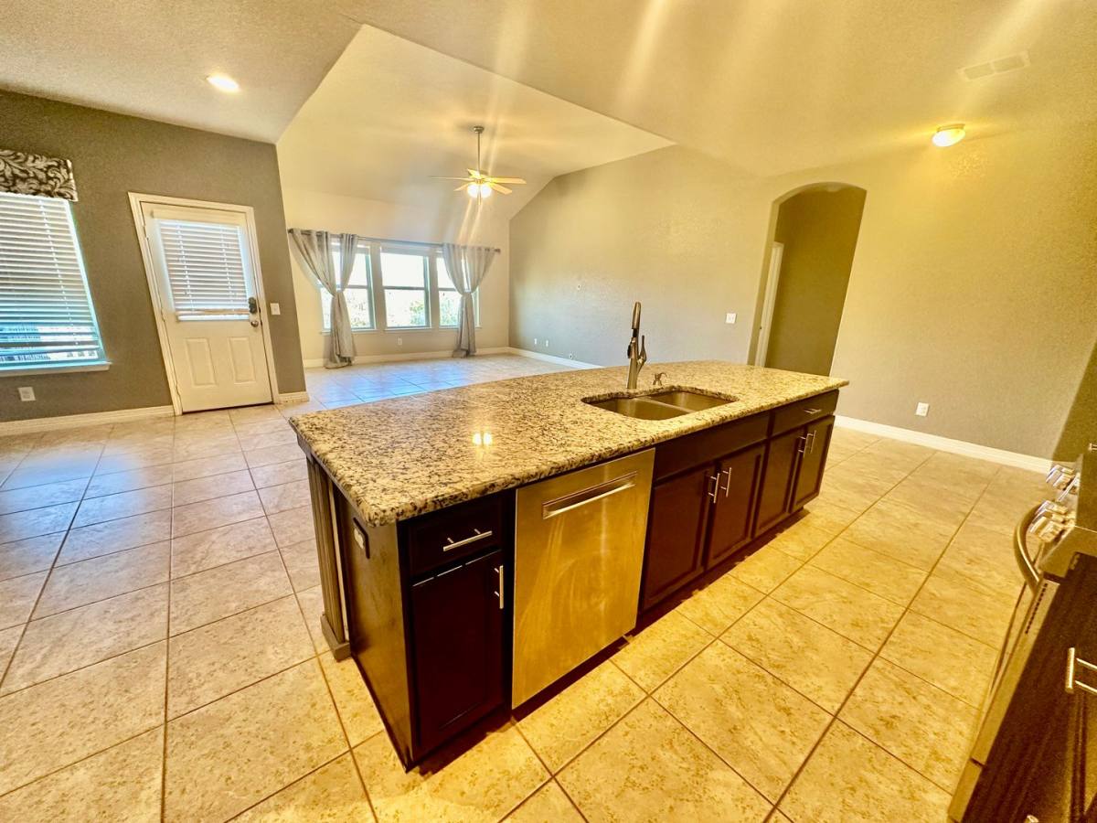 House for rent at 1010 Bar Z Ranch, San Antonio, TX 78245