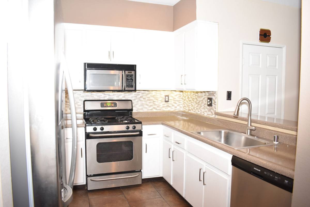 Apartment for rent at 1281 Aguirre Dr, Chula Vista, CA 91910