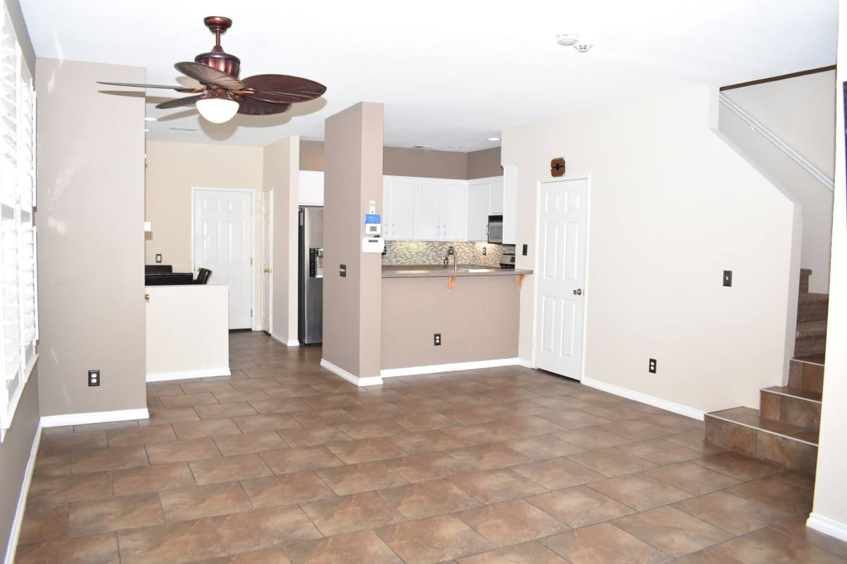 Apartment for rent at 1281 Aguirre Dr, Chula Vista, CA 91910