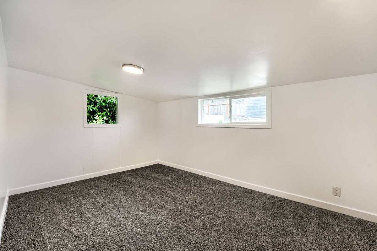 House for rent at 6215 28th St NE, Tacoma, WA 98422