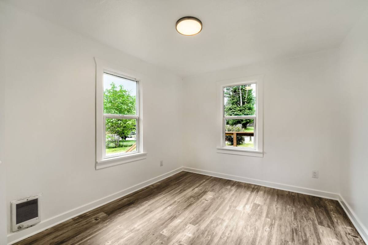 House for rent at 6215 28th St NE, Tacoma, WA 98422