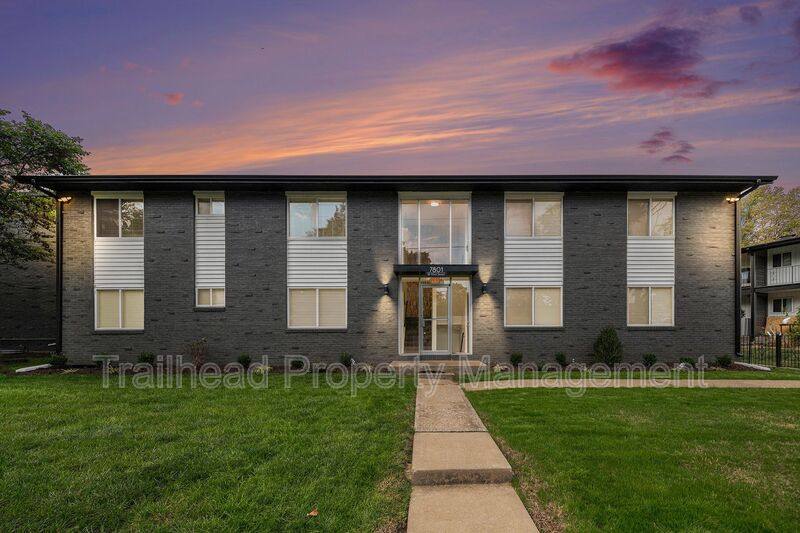 House for rent at 8300 Robinson St #2, Overland Park, KS 66212