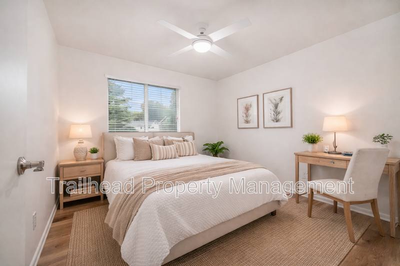 House for rent at 8300 Robinson St #2, Overland Park, KS 66212