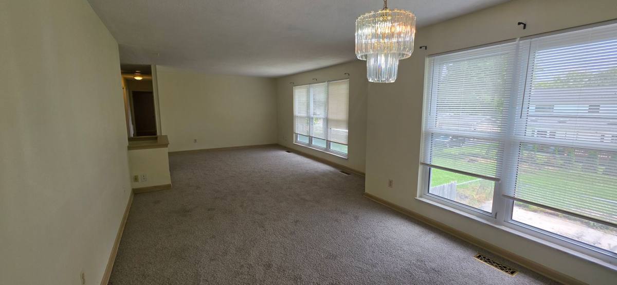 House for rent at 11864 Featherwood Dr, Saint Louis, MO 63146