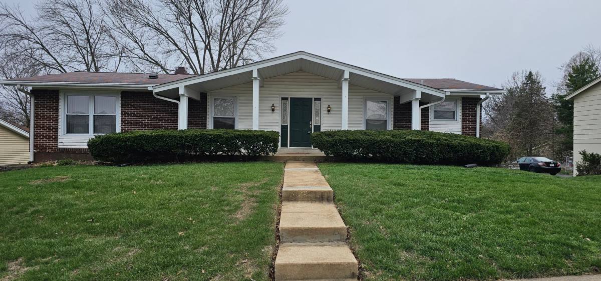 House for rent at 11864 Featherwood Dr, Saint Louis, MO 63146