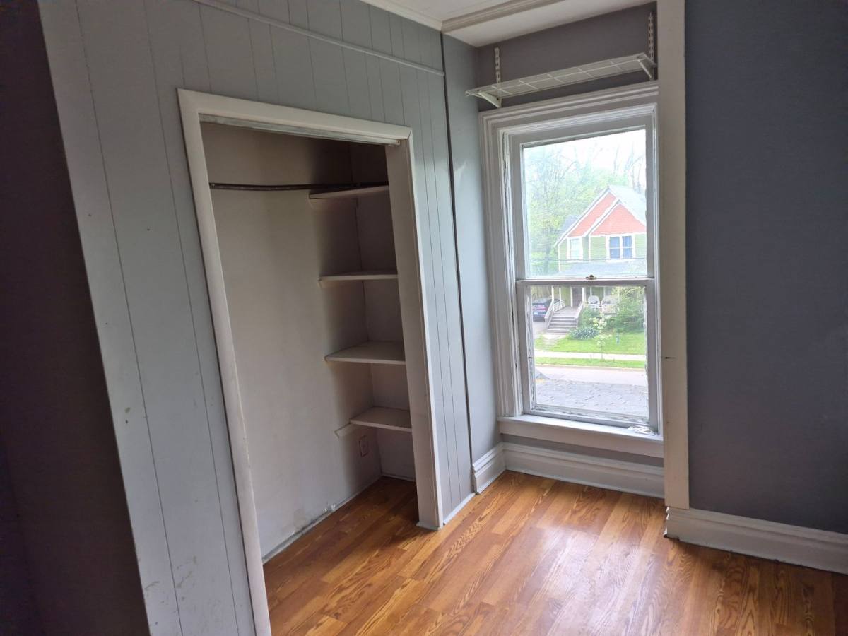 Apartment for rent at 227 Douglas, Kalamazoo, MI 49007