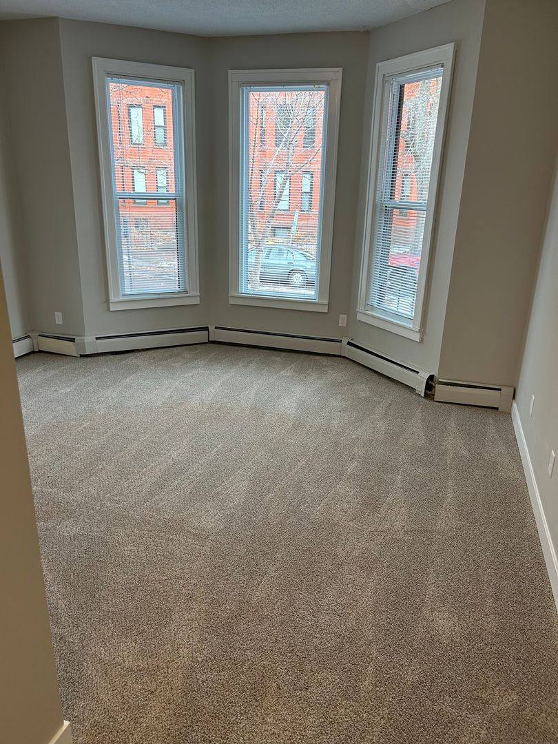 Apartment for rent at 735 E 16th St, Minneapolis, MN 55404