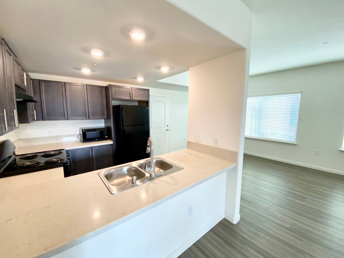 Apartment for rent at 116 N Lyon Ave, Firebaugh, CA 93622