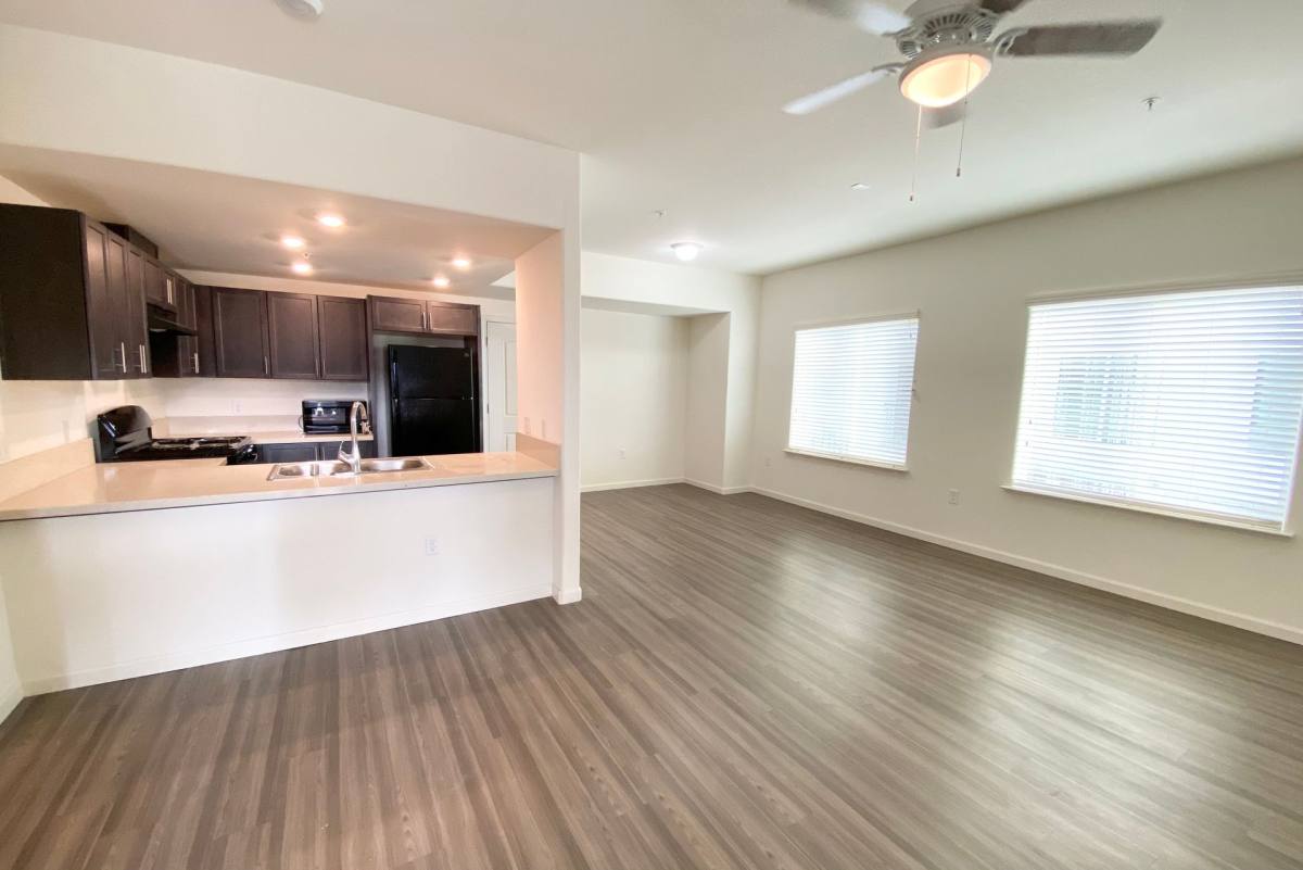 Apartment for rent at 116 N Lyon Ave, Firebaugh, CA 93622
