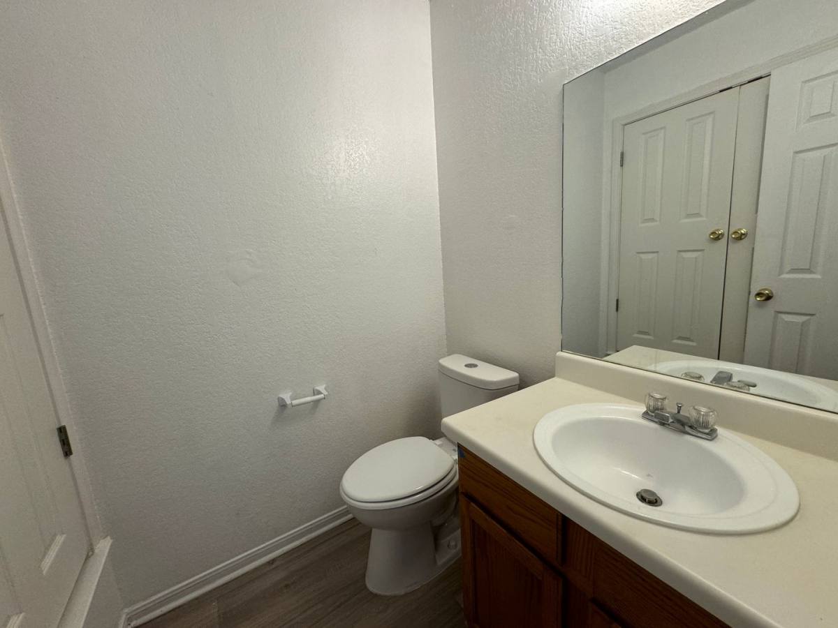 Apartment for rent at 1306 Monroe Lp, Killeen, TX 76543