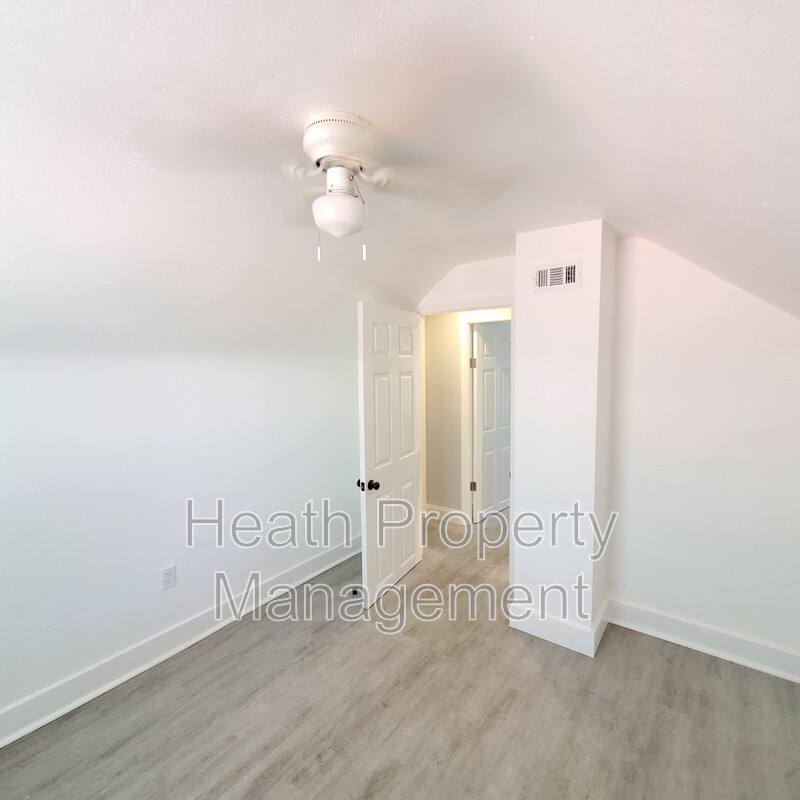 House for rent at 1735 25th St S, Saint Petersburg, FL 33712