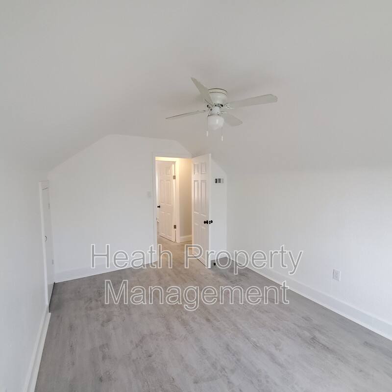 House for rent at 1735 25th St S, Saint Petersburg, FL 33712