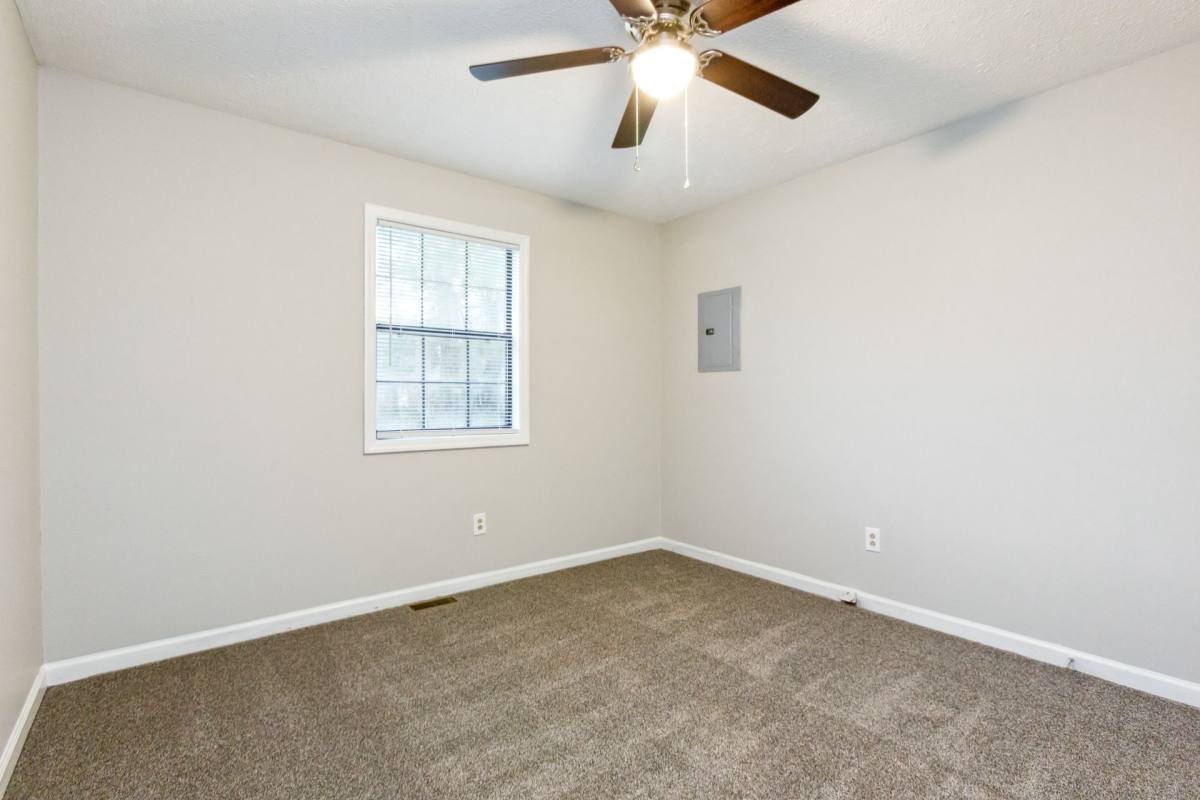Townhouse for rent at 648 N Broadway, Portland, TN 37148
