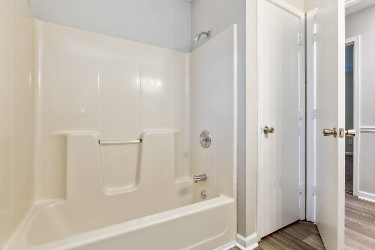 Townhouse for rent at 648 N Broadway, Portland, TN 37148