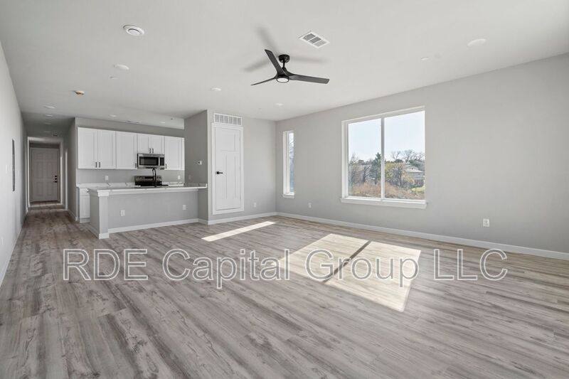 Apartment for rent at 948 S Corinth St Rd #10, Dallas, TX 75215