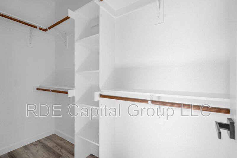 Apartment for rent at 948 S Corinth St Rd #15, Dallas, TX 75215