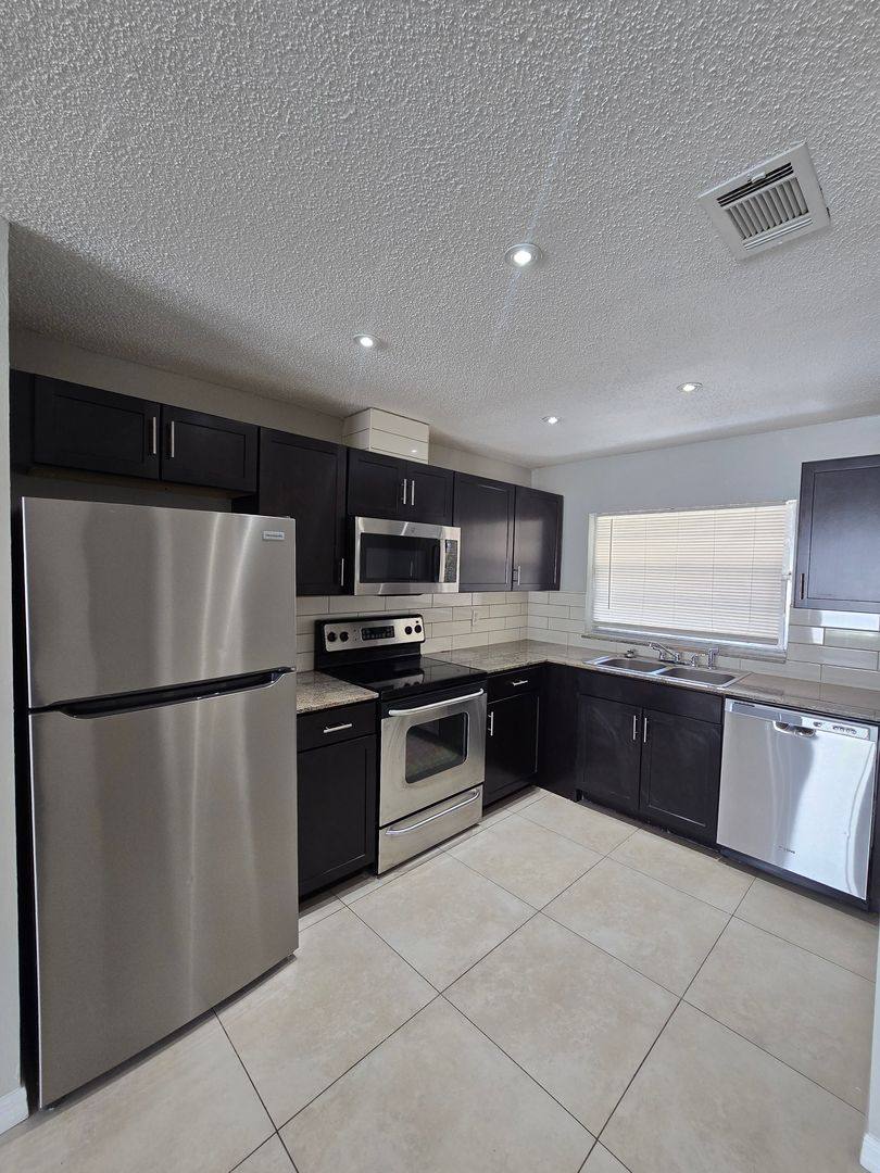 House for rent at 702 SE 47th St, Cape Coral, FL 33904