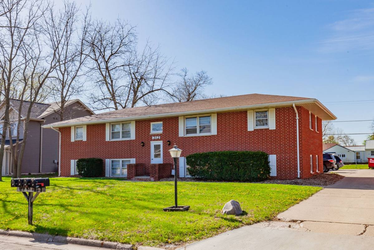 Apartment for rent at 312 E 5th St, Huxley, IA 50124