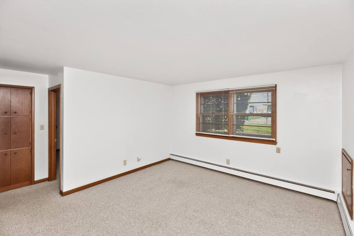 Apartment for rent at 312 E 5th St, Huxley, IA 50124