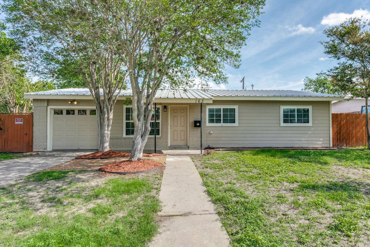 House for rent at 163 Antrim Dr, San Antonio, TX 78218
