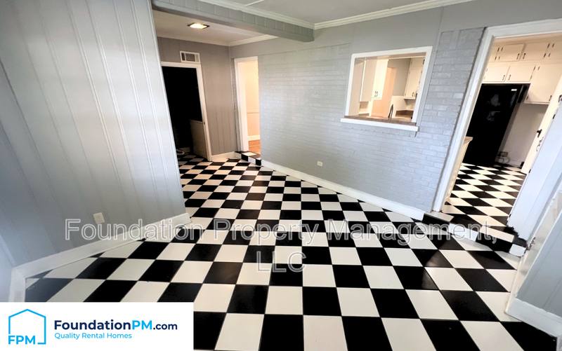 House for rent at 252 E Edwin Circle, Memphis, TN 38104