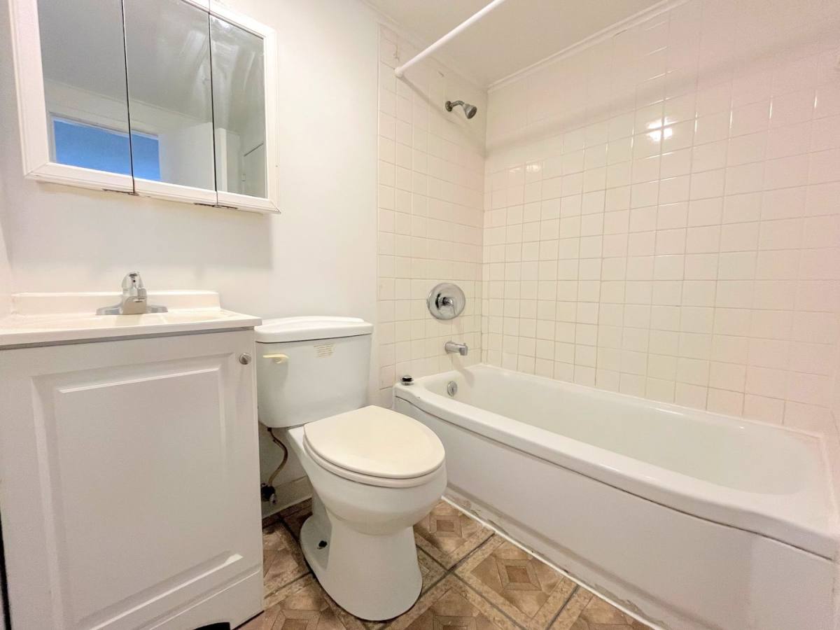 Apartment for rent at 2670 Sheridan Dr, Tonawanda, NY 14150
