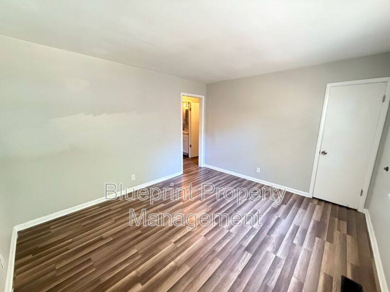 Apartment for rent at 737 47th St N #B, Birmingham, AL 35212
