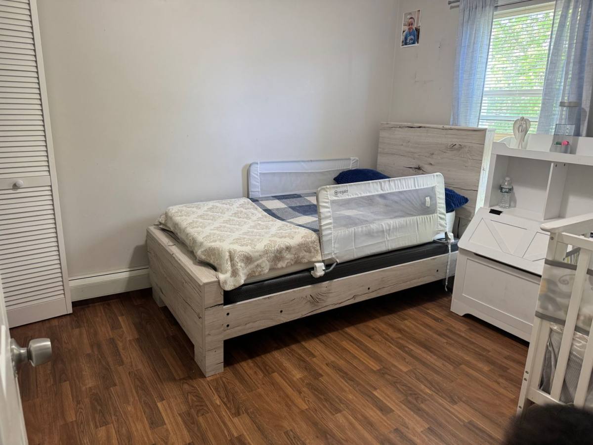 Apartment for rent at 113 Cole St, Pawtucket, RI 02860