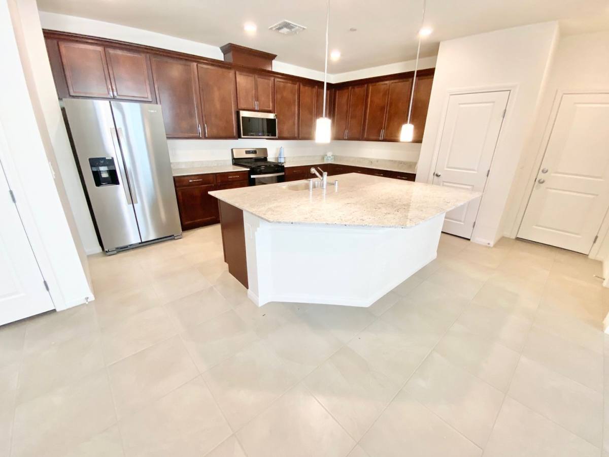 Townhouse for rent at 2610 Ercolano St, Henderson, NV 89044
