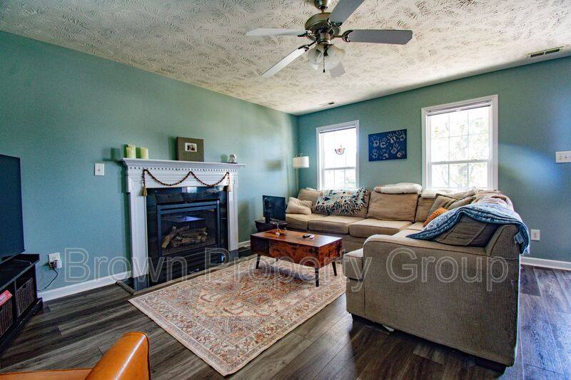 House for rent at 4918 Yorkchester Dr, Fayetteville, NC 28314