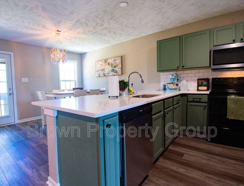 House for rent at 4918 Yorkchester Dr, Fayetteville, NC 28314