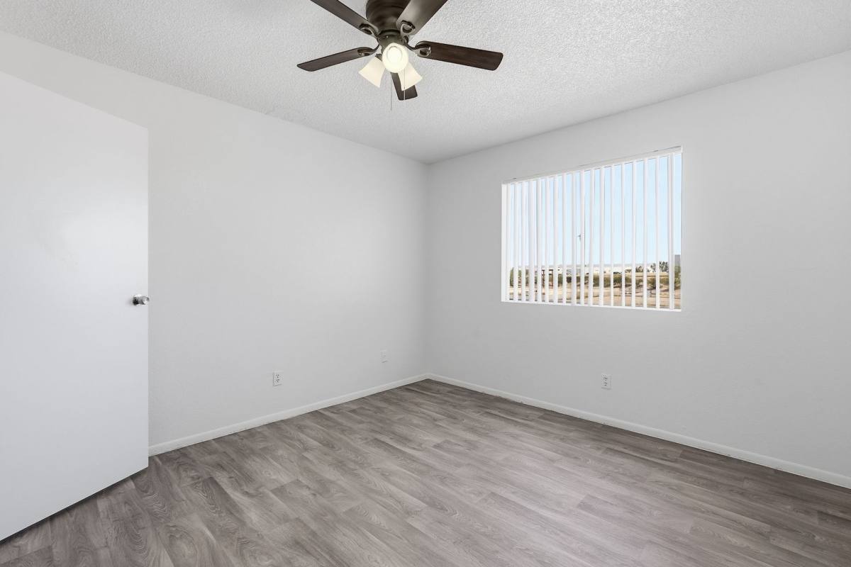 Apartment for rent at 402 N 52nd St, Phoenix, AZ 85008