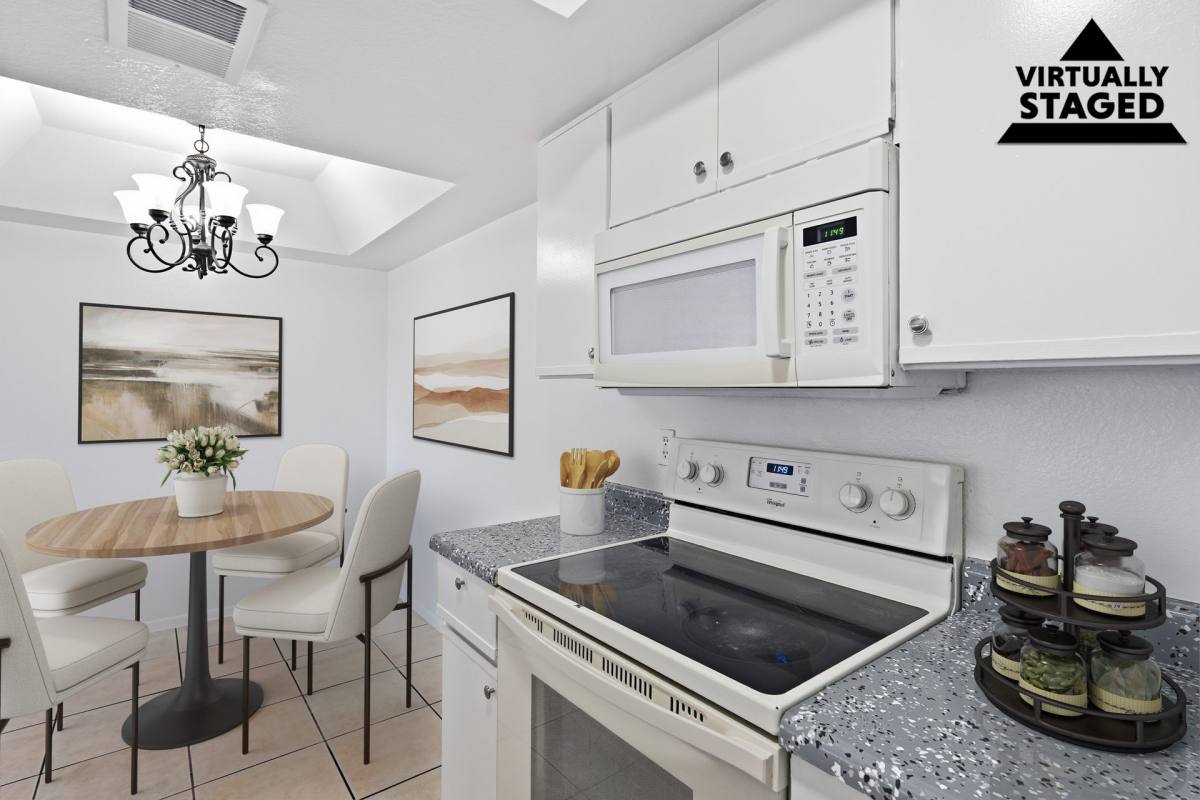 Apartment for rent at 402 N 52nd St, Phoenix, AZ 85008