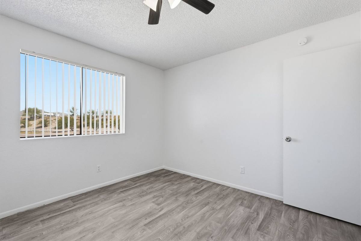 Apartment for rent at 402 N 52nd St, Phoenix, AZ 85008