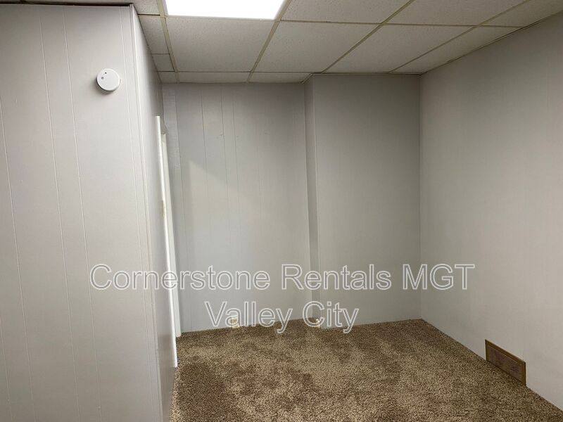 Apartment for rent at 405 2nd St NE #2, Valley City, ND 58072