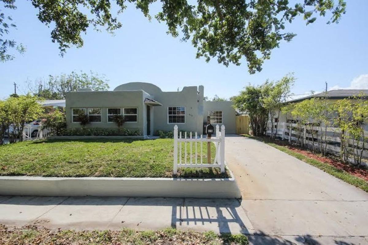 House for rent at 410 Franklin Rd, West Palm Beach, FL 33405