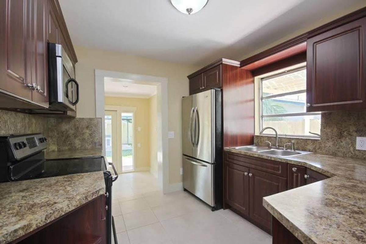 House for rent at 410 Franklin Rd, West Palm Beach, FL 33405