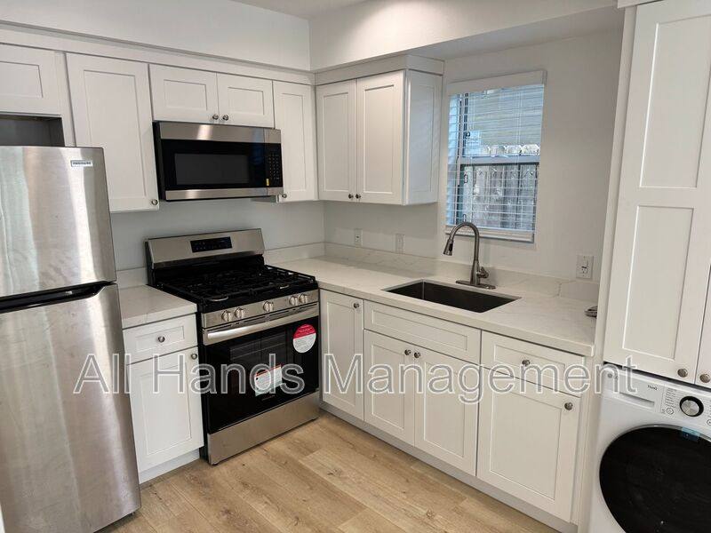 Apartment for rent at 3121 E Mariquita St #30, Long Beach, CA 90803