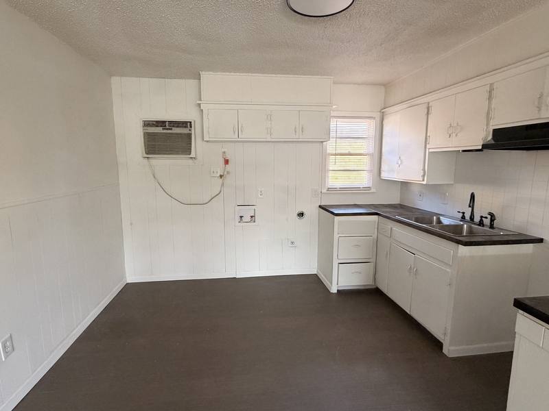 Apartment for rent at 713 47th St #B, Lubbock, TX 79404