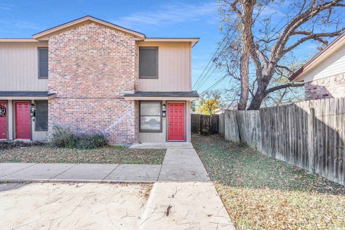 Apartment for rent at 3301 Aurora St #D, Haltom City, TX 76117