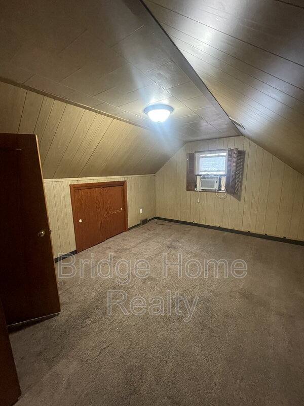House for rent at 149 Parkwood Rd, Verona, PA 15147