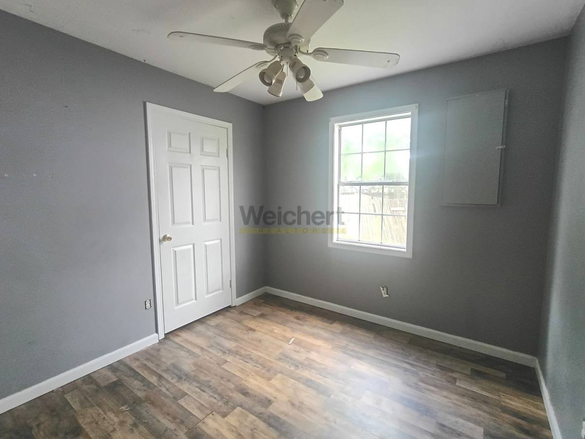 House for rent at 1101 N 28th St, Paragould, AR 72450