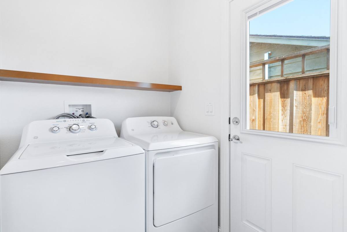 Apartment for rent at 320 - 328 California St, Santa Cruz, CA 95060