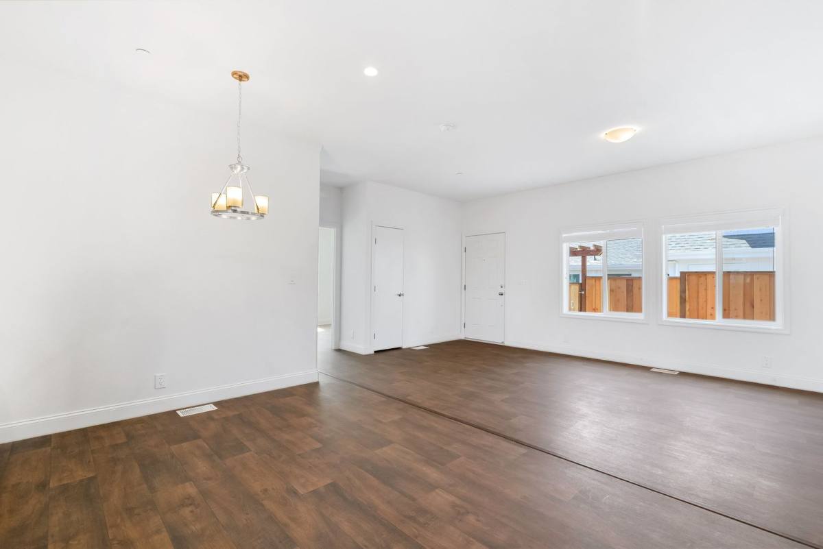 Apartment for rent at 320 - 328 California St, Santa Cruz, CA 95060